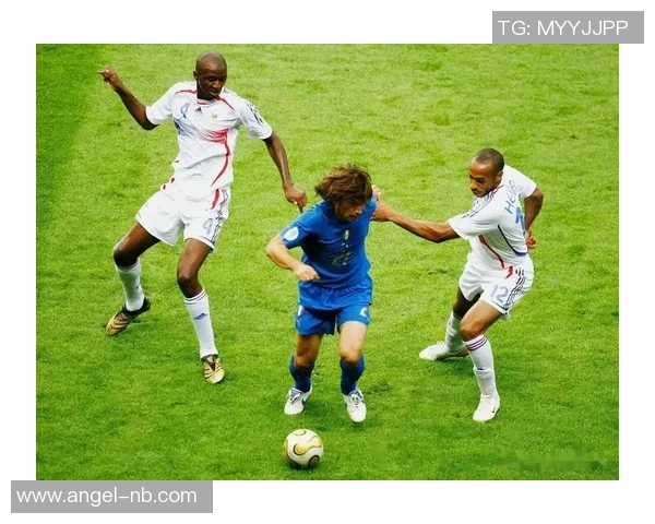 足球巨星场外禁忌揭秘从饮食习惯到生活细节全面盘点